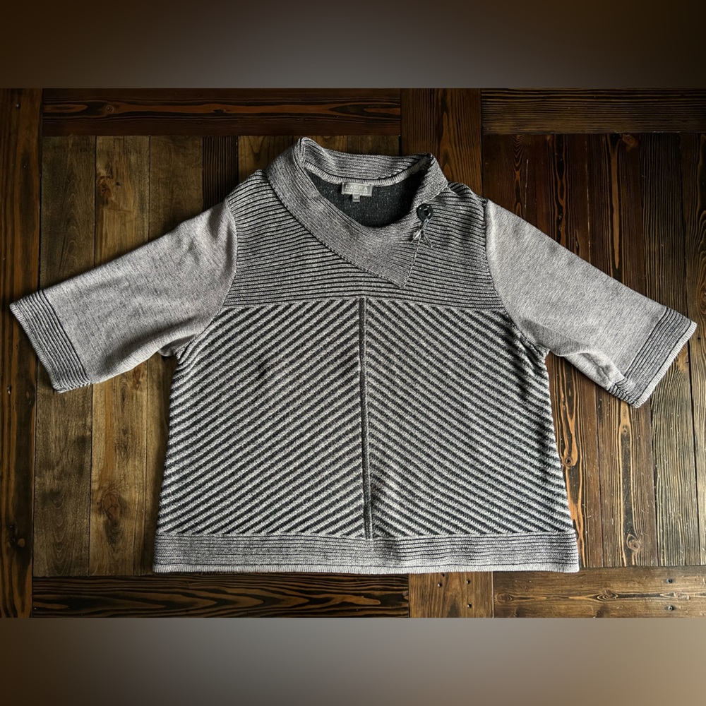 LAURA • Plus Petites 3X knit pullover asymmetrical cowl beaded striped pattern